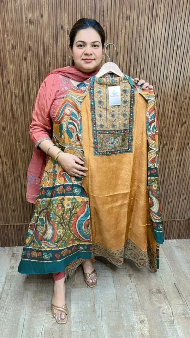Beautiful designer suit ccc152