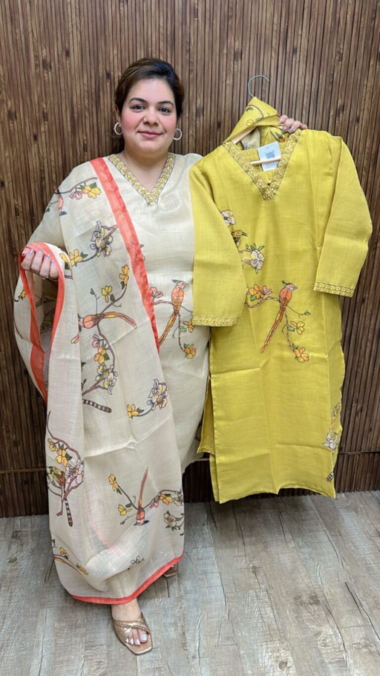 Beautiful suit with v neck ccc13014