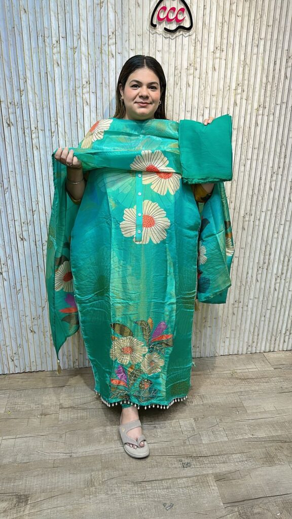 Beautiful designer kanjivarm suit ccc279green