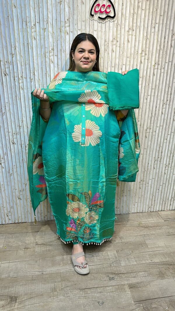 Beautiful designer kanjivarm suit ccc279green