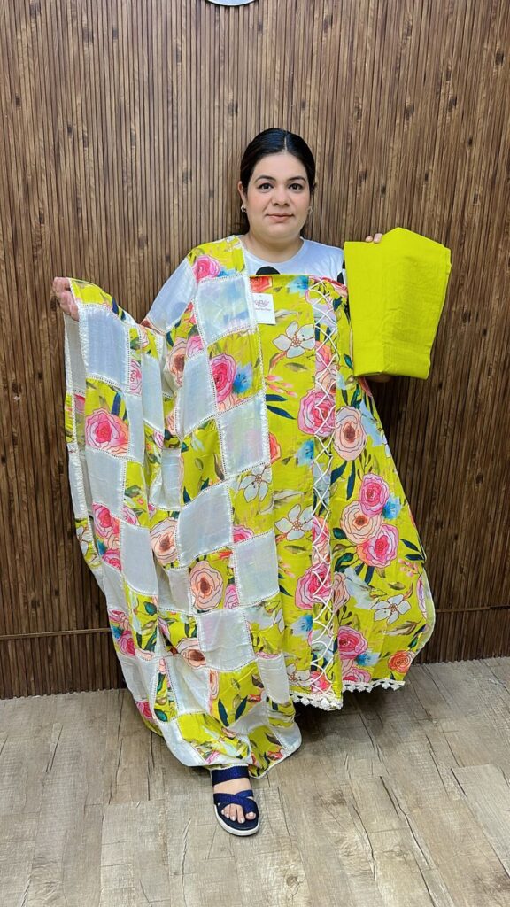 Beautiful designer suit ccc293