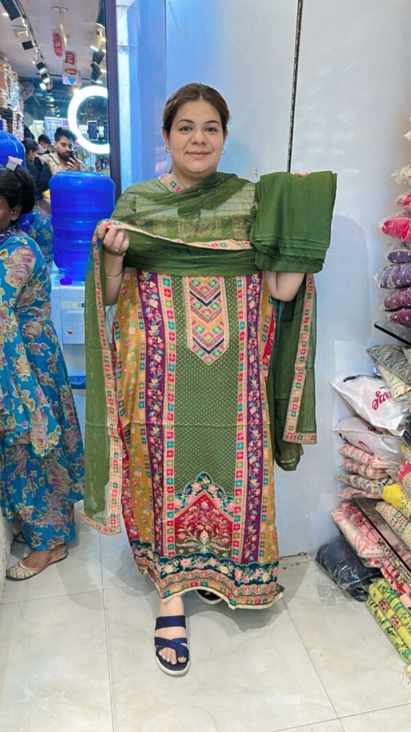 Beautiful designer suit ccc331gr