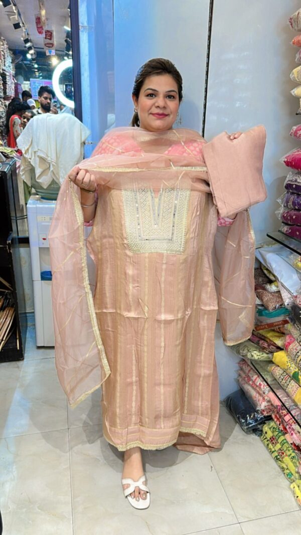 Beautiful Designer Suit CCC370 - Image 2