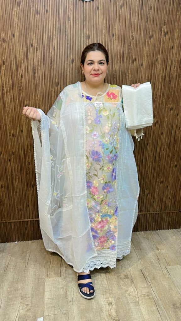 Beautiful embroidery suit ccc307white