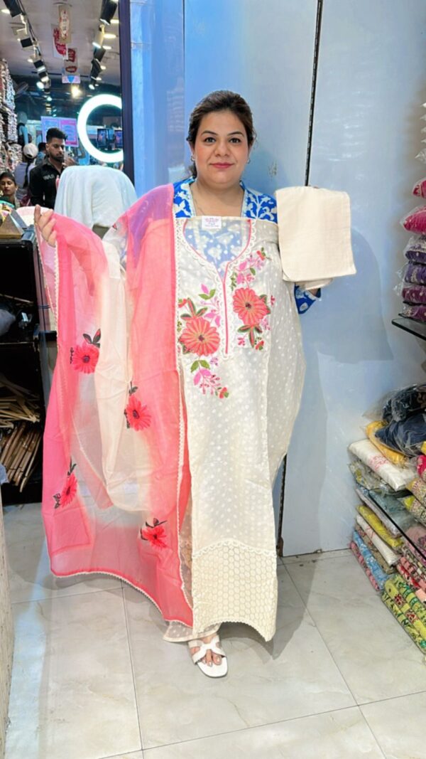 Beautiful Floral Suit CCC372