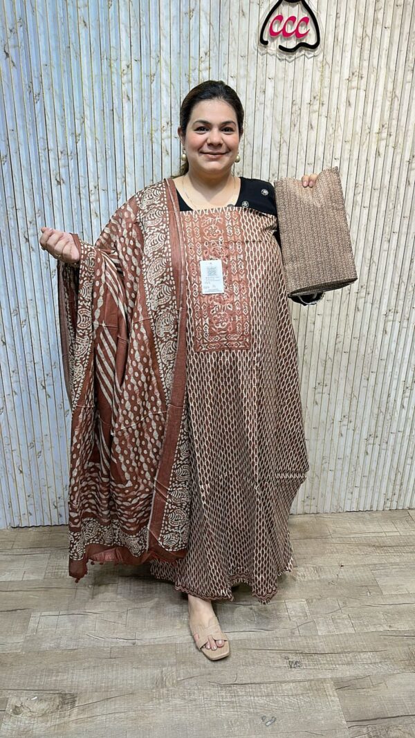 Beautiful pattern print suit ccc262rust