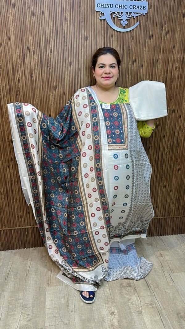 Beautiful Pattern Print Suit CCC404 - Image 2