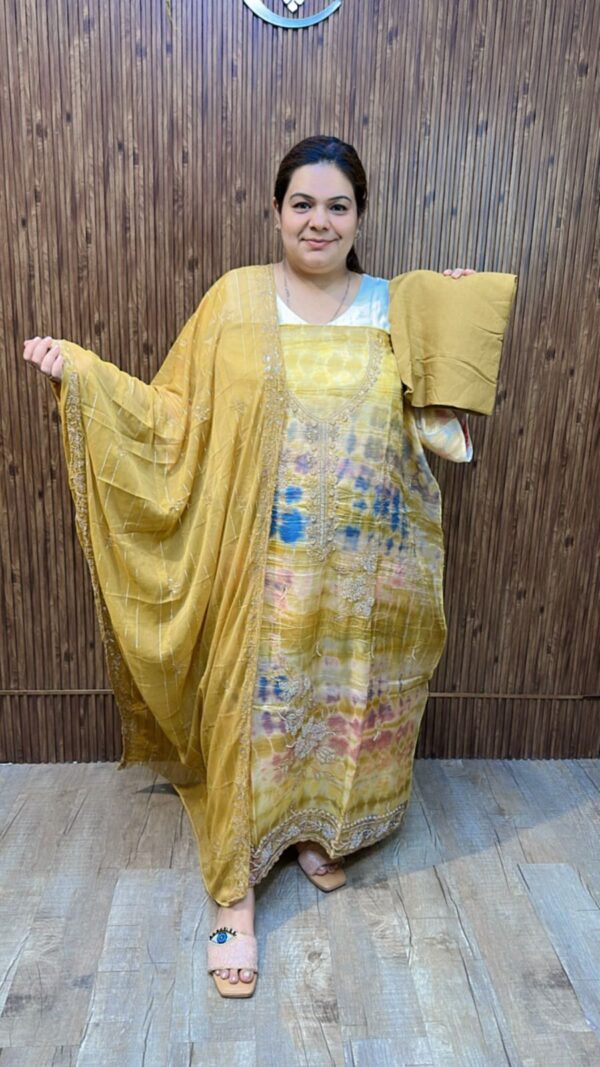 Beautiful Pattern Print Suit CCC517 - Image 4