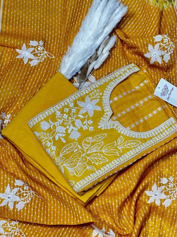 Beautiful suit with embroidery work ccc292