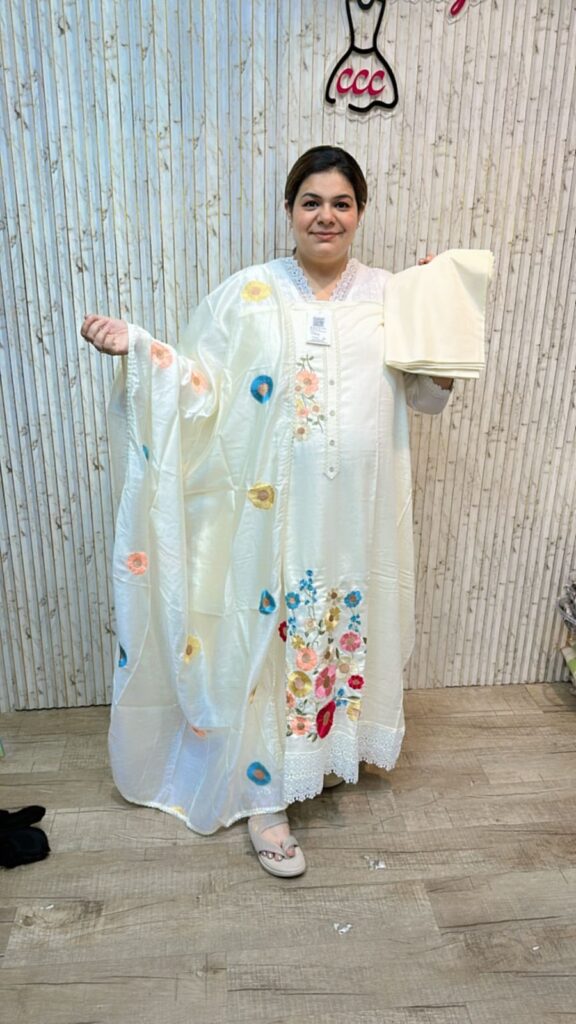 Beautiful suit with lace work ccc222