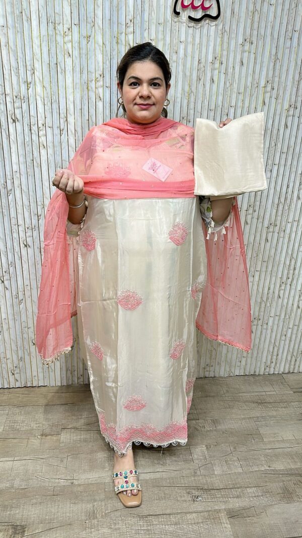 Beautiful suit with lace work ccc245pink