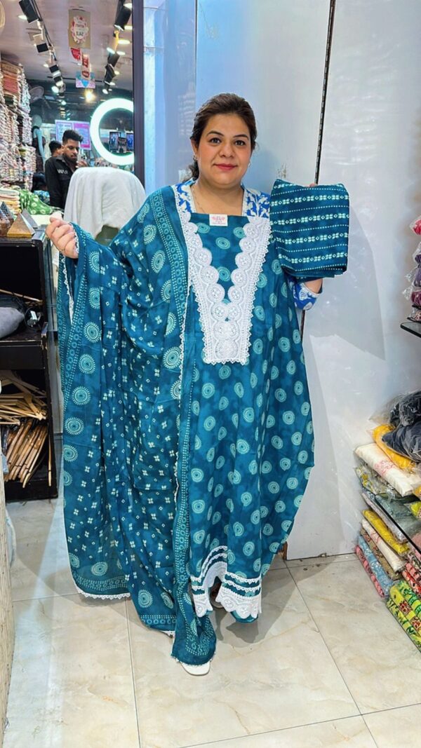 Beautiful Suit With Lace Work CCC374 - Image 3