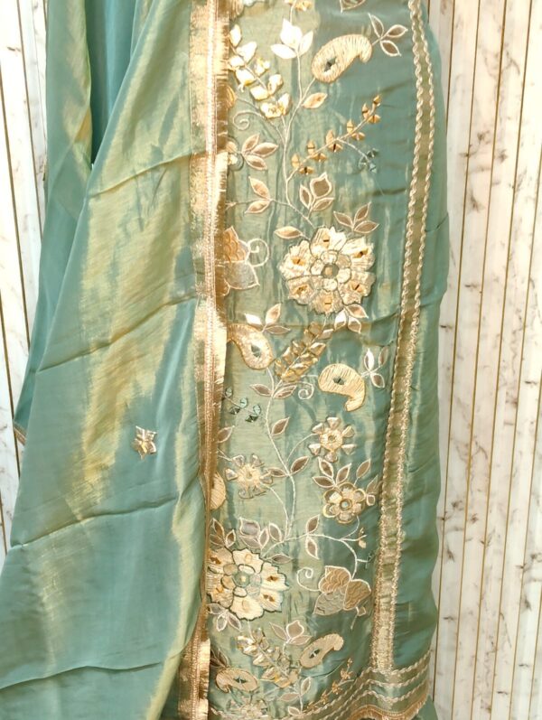Stunning Designer Suit CCC440 - Image 6
