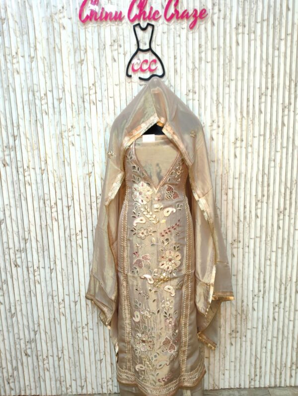 Stunning Designer Suit CCC440 - Image 3