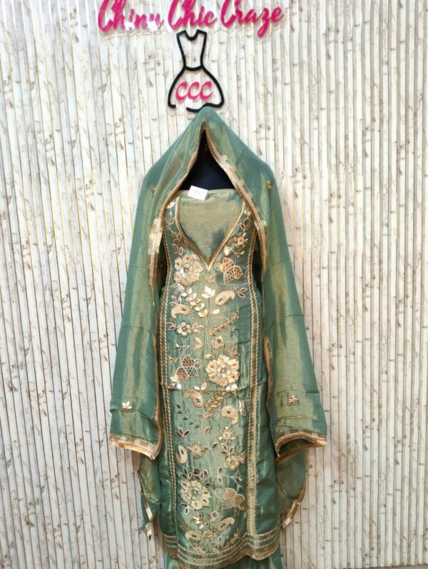 Stunning Designer Suit CCC440 - Image 5