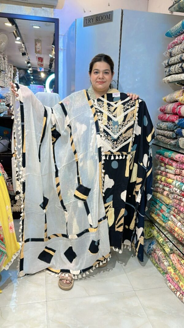 Stunning Designer Suit CCC485