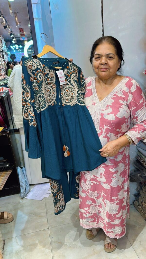 Stunning Embroidery Co-Ord Set CCC351 - Image 2