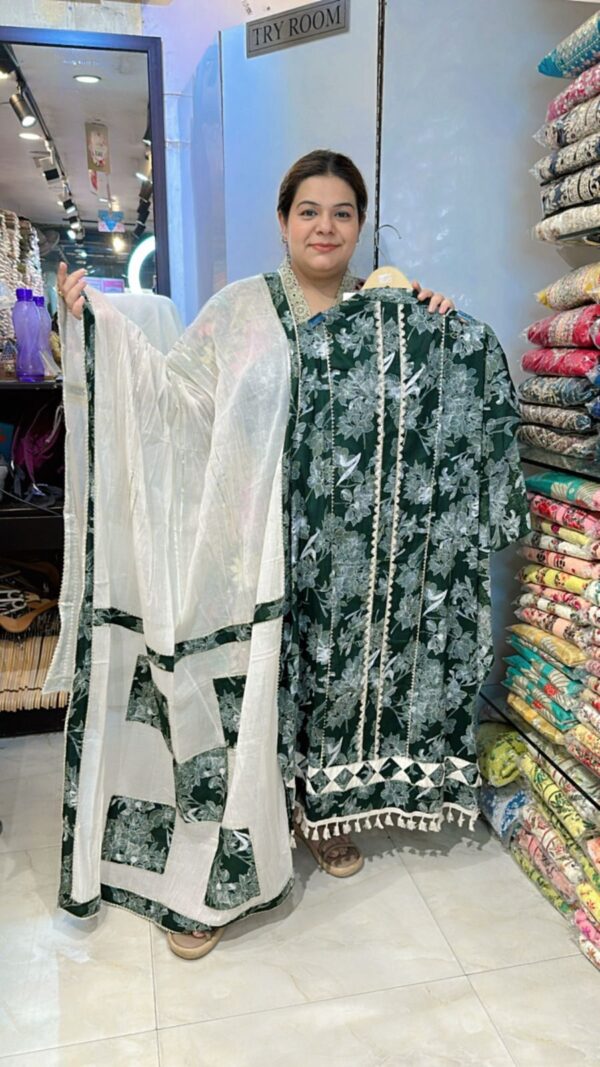 Stunning Floral Suit CCC471 - Image 5