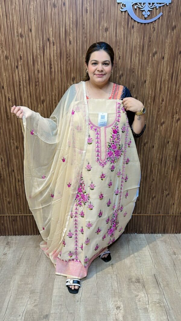 Stunning Floral Suit CCC498 - Image 2