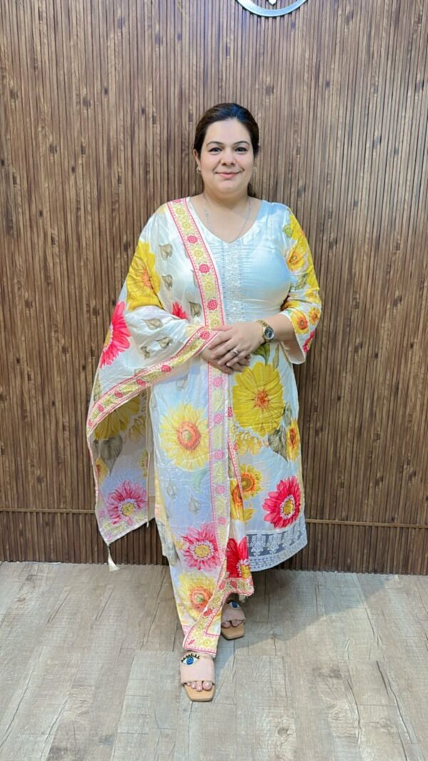 Stunning Floral Suit CCC520