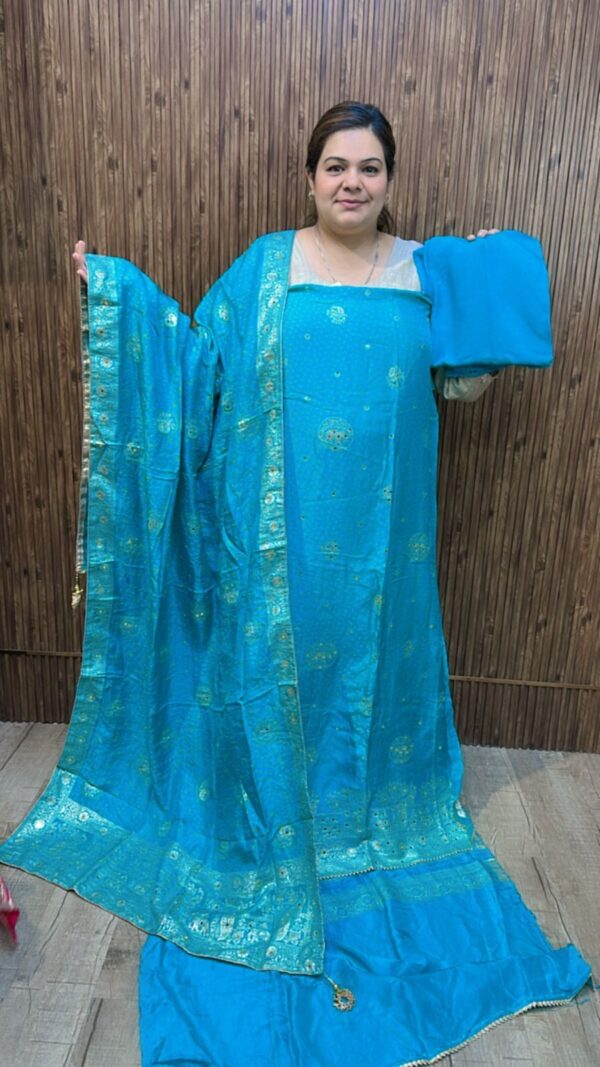 Beautiful Designer Bandej suit CCC530 - Image 2