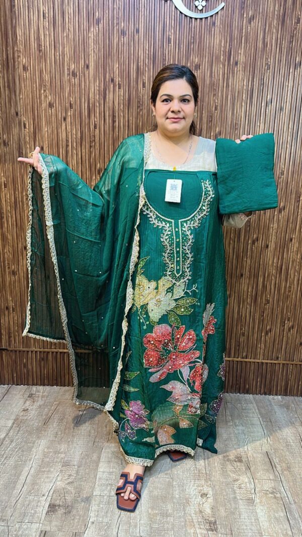 Pure Crepe Suit With Mirror Work CCC528 - Image 3