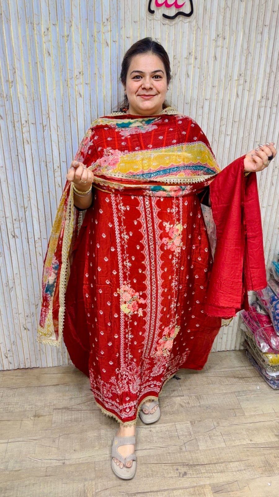 Stunning Crepe Suit CCC10 - Image 4