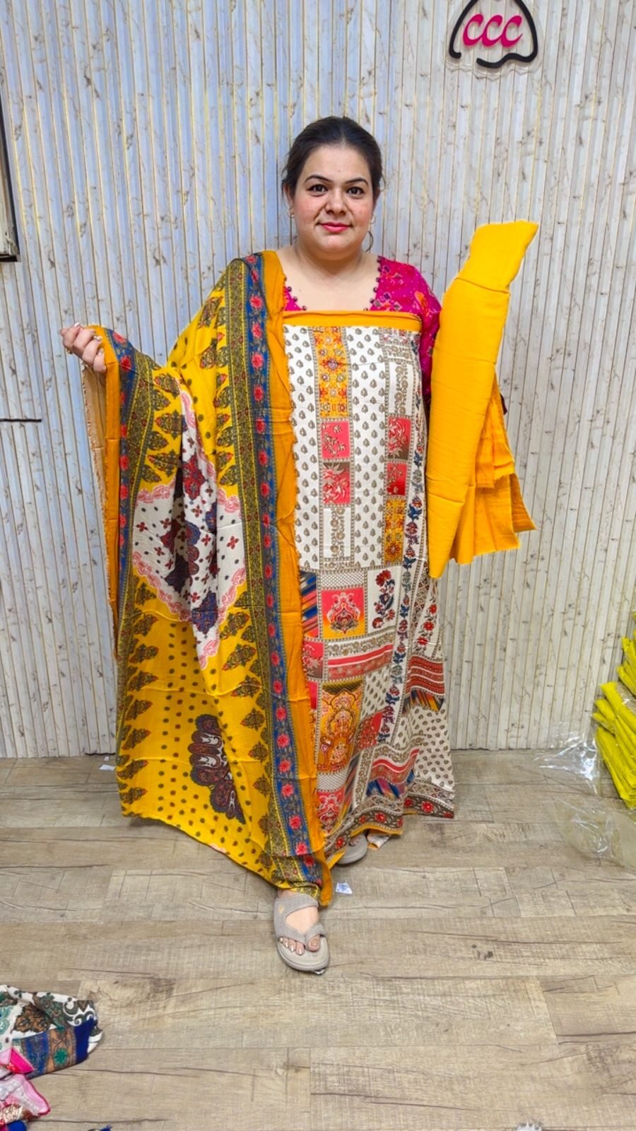 Stunning Branded Pashmina CCC42 - Image 2