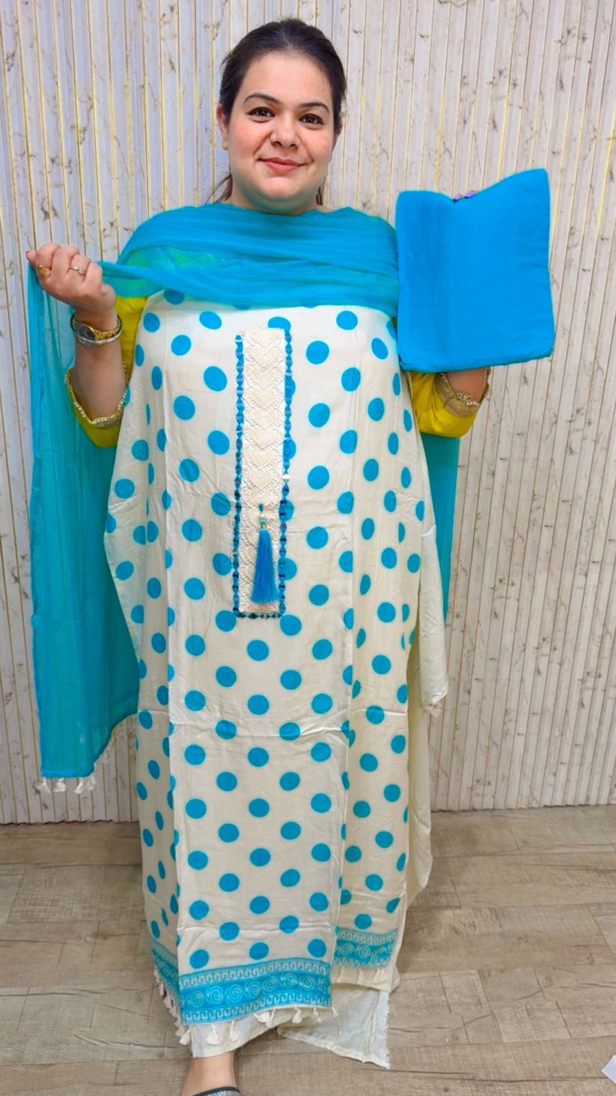 Beautiful Maslin Suit With Polka Print CCC66