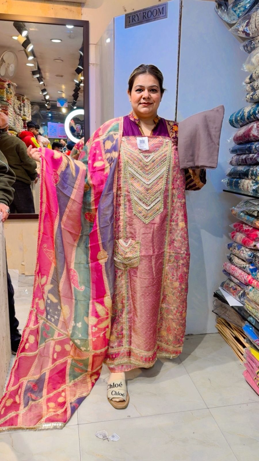 Stunning Shimar Suit ccc22 - Image 2