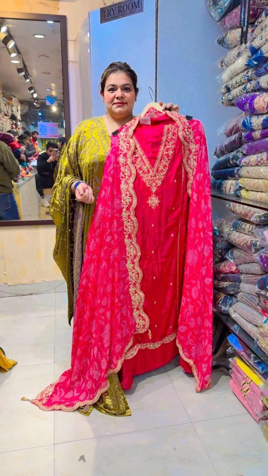 Beauitiful Velvet Suit ccc43